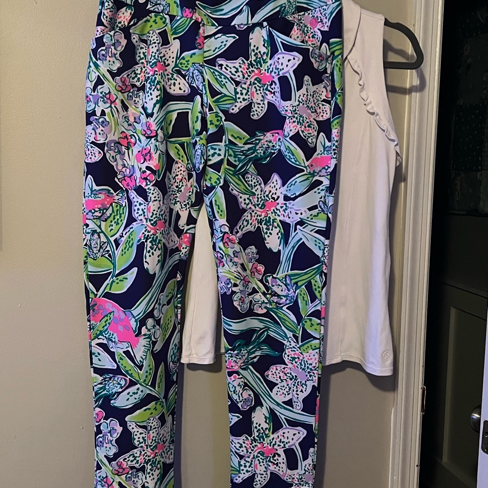 Lilly Pulitzer, Fairway performance pants. Bright Navy Pineapple Party. - Picture 4 of 7